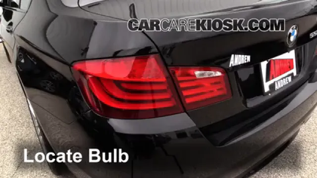 2012 BMW 550i xDrive 4.4L V8 Turbo Luces Luz de giro trasera (reemplazar foco)